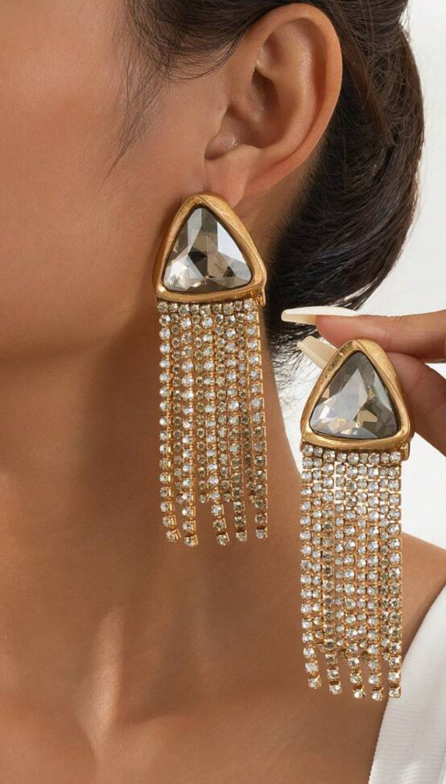 Triangle goudkleurig oorbellen met driehoekige Strass steen met bungelende gordijn van diamanten