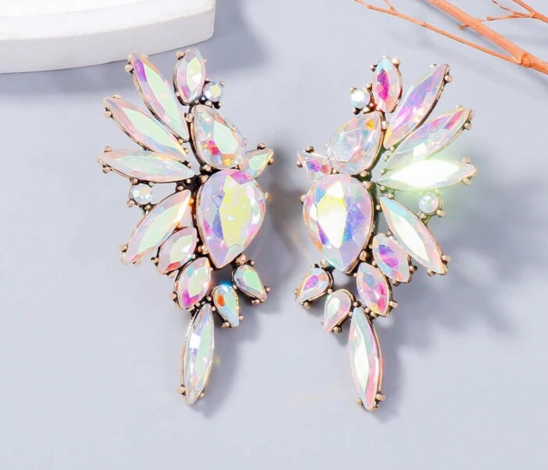 Oorbellen in de vorm van een kolibrie met ingelegde multi-color strass stenen